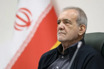 پزشکیان درگذشت اکبر عبدی را تسلیت گفت