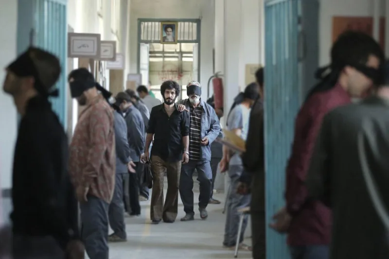 «لباس شخصی» می‌آید