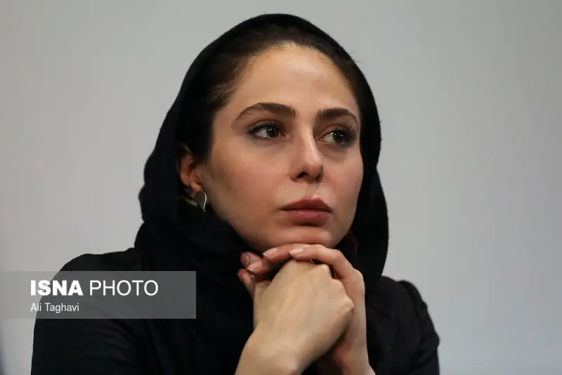 رونمایی از تصویر رعنا آزادی‌فر در «فیل»