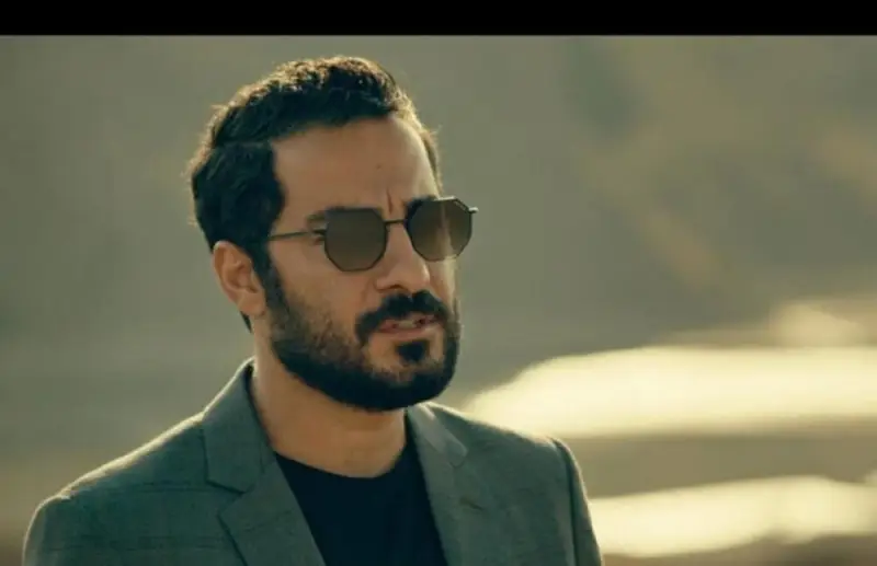 واکنش نوید محمدزاده به کنار گذاشته‌شدنش از تئاتر «آرش»
